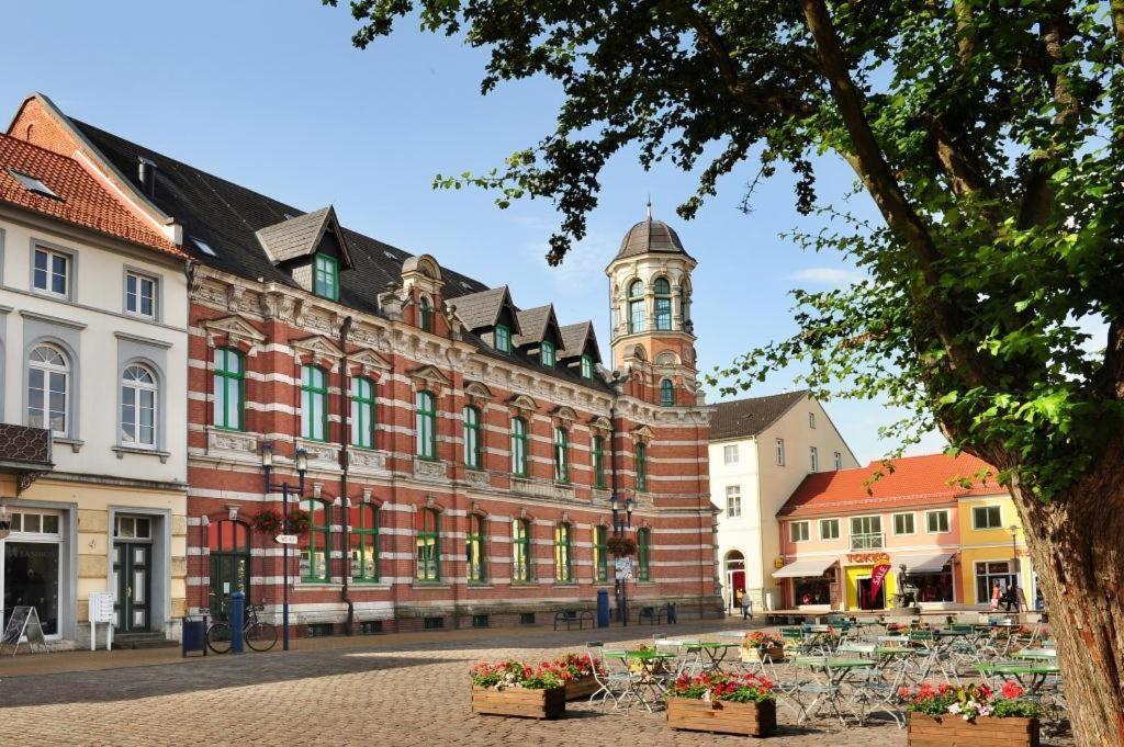 Zum Kaiserlichen Postamt Parchim Exterior foto